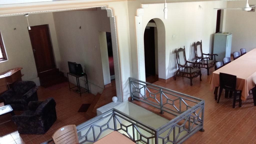 Ginza Rest Kandy Tennekumbura Buitenkant foto