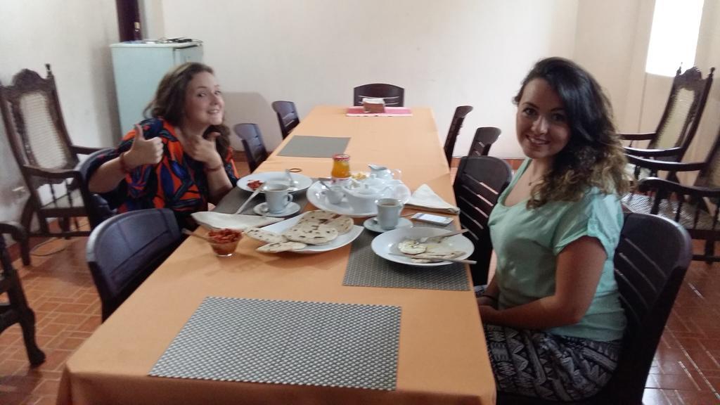 Ginza Rest Kandy Tennekumbura Buitenkant foto