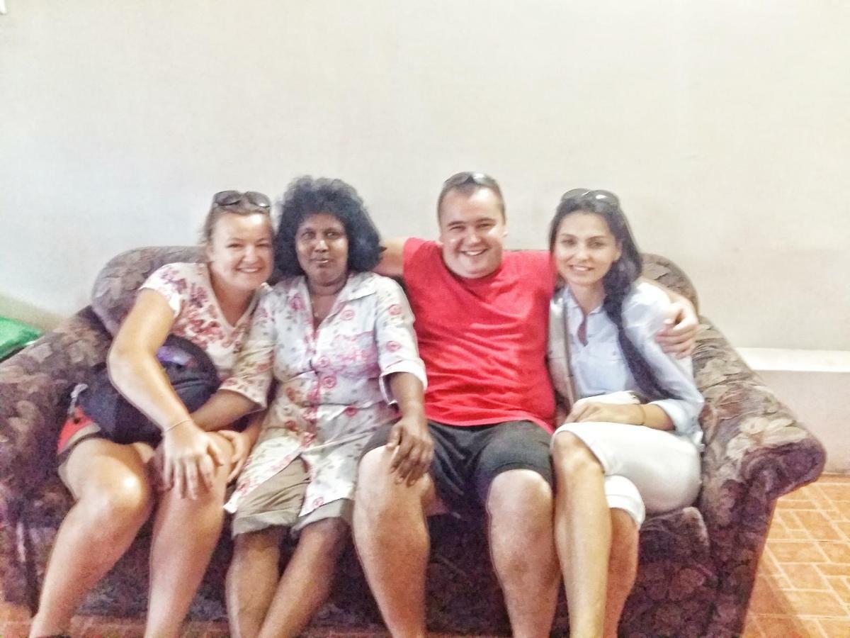 Ginza Rest Kandy Tennekumbura Buitenkant foto