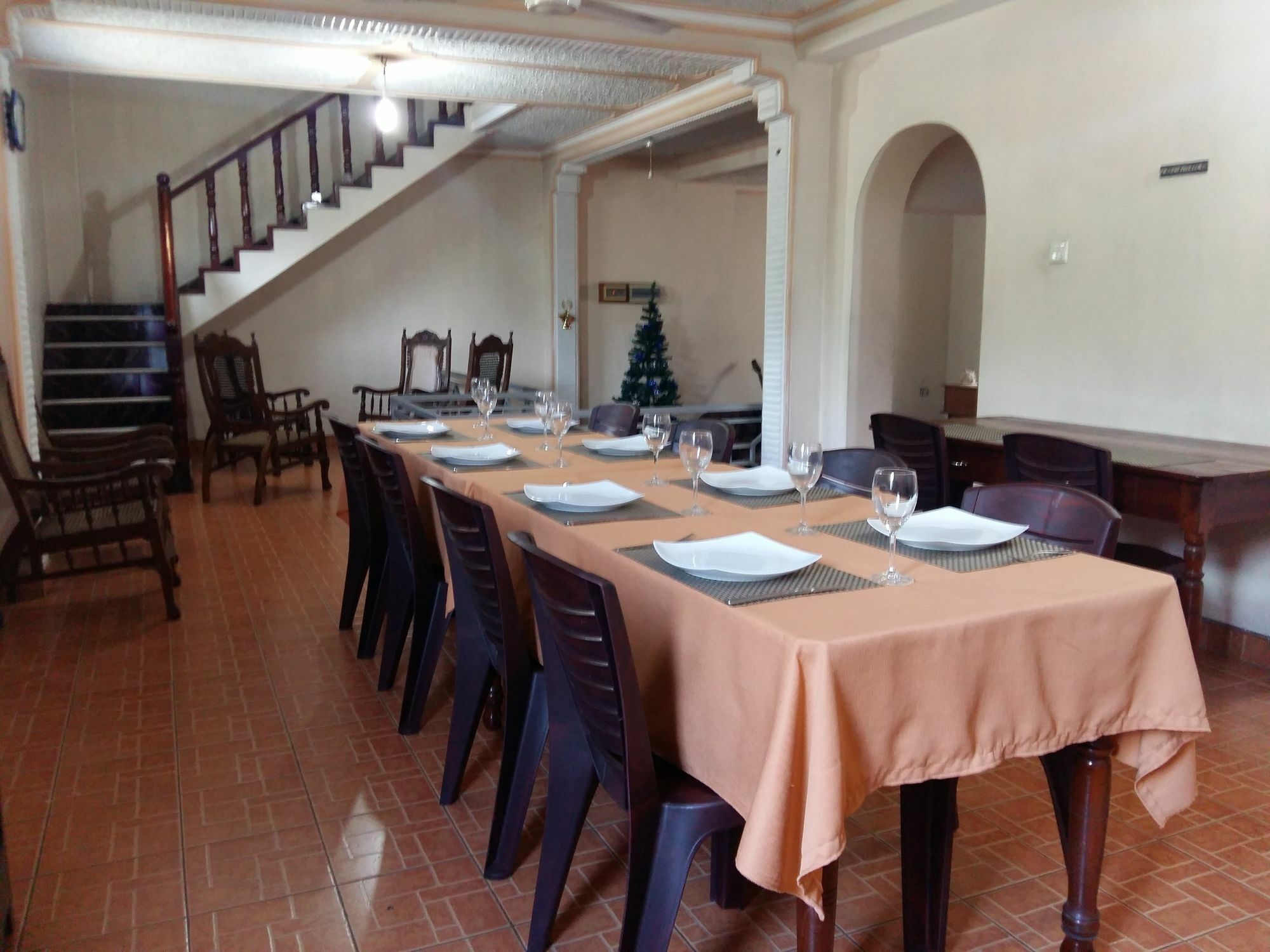 Ginza Rest Kandy Tennekumbura Buitenkant foto